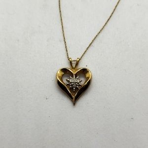 10k Diamond Heart Pendant Yellow Gold GTR